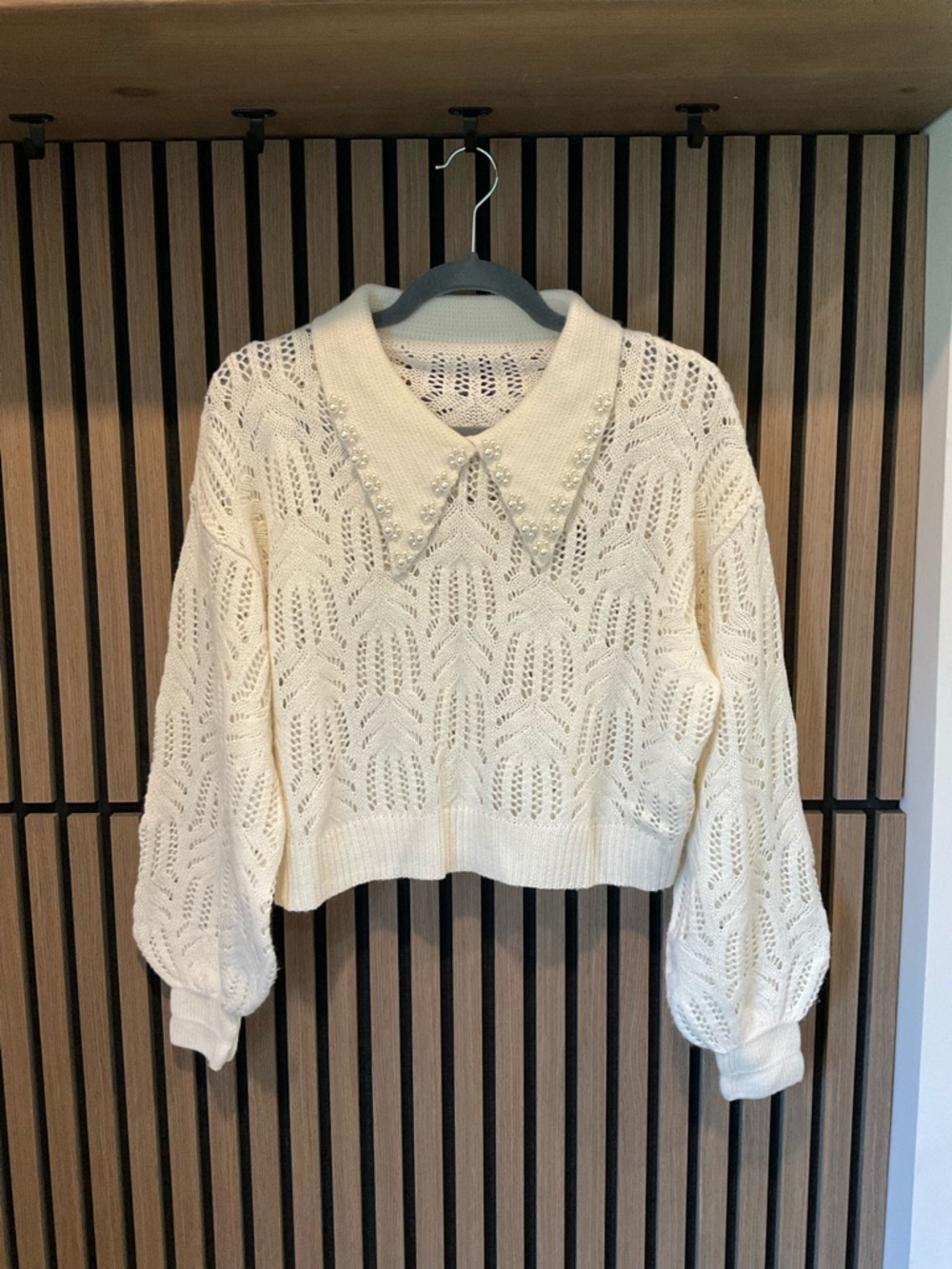 Women's Cream Cropped Knit Sweater with Peter Pan Pearl Collar